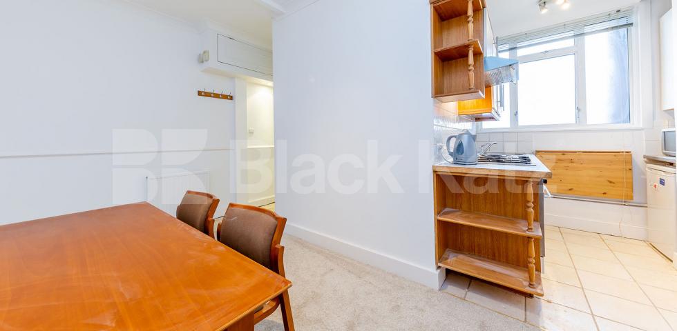 			PORTERED MANSION BLOCK!, 1 Bedroom, 1 bath, 1 reception Flat			 Grove End Road, ST JOHNS WOOD